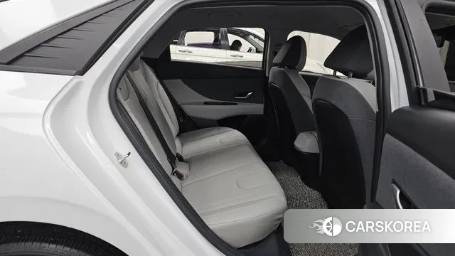 Hyundai Avante (CN7) 2022 Белый из Кореи, фото 3