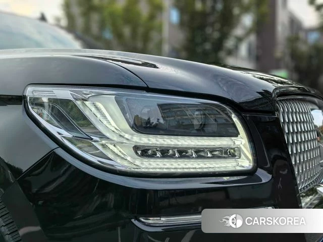 Lincoln Navigator 2023 Черный из Китая, фото 3