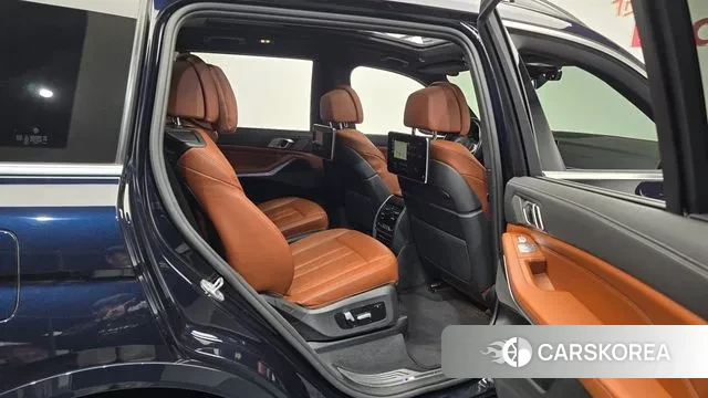 BMW X7 (G07) 2021 Черный из Кореи, фото 3