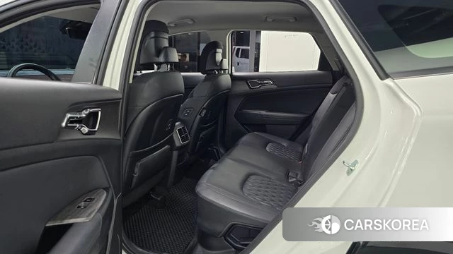 Kia Sportage 5th Generation Hybrid 2024 Белый из Кореи, фото 3