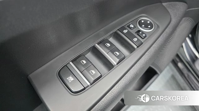 Kia The New K3 2nd generation 2022 Черный из Кореи, фото 3