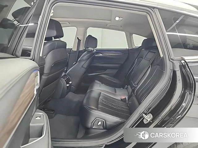 BMW 6 Series GT (G32) 2018 Черный из Кореи, фото 3