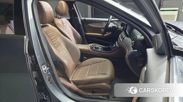 Mercedes-Benz E-Class W213 2019 Серый из Кореи, фото 3