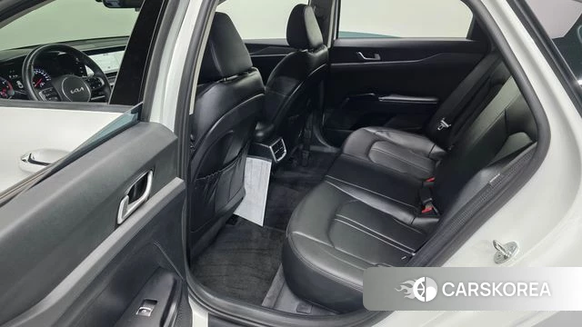 Kia K5 3rd generation 2023 Белый из Кореи, фото 3
