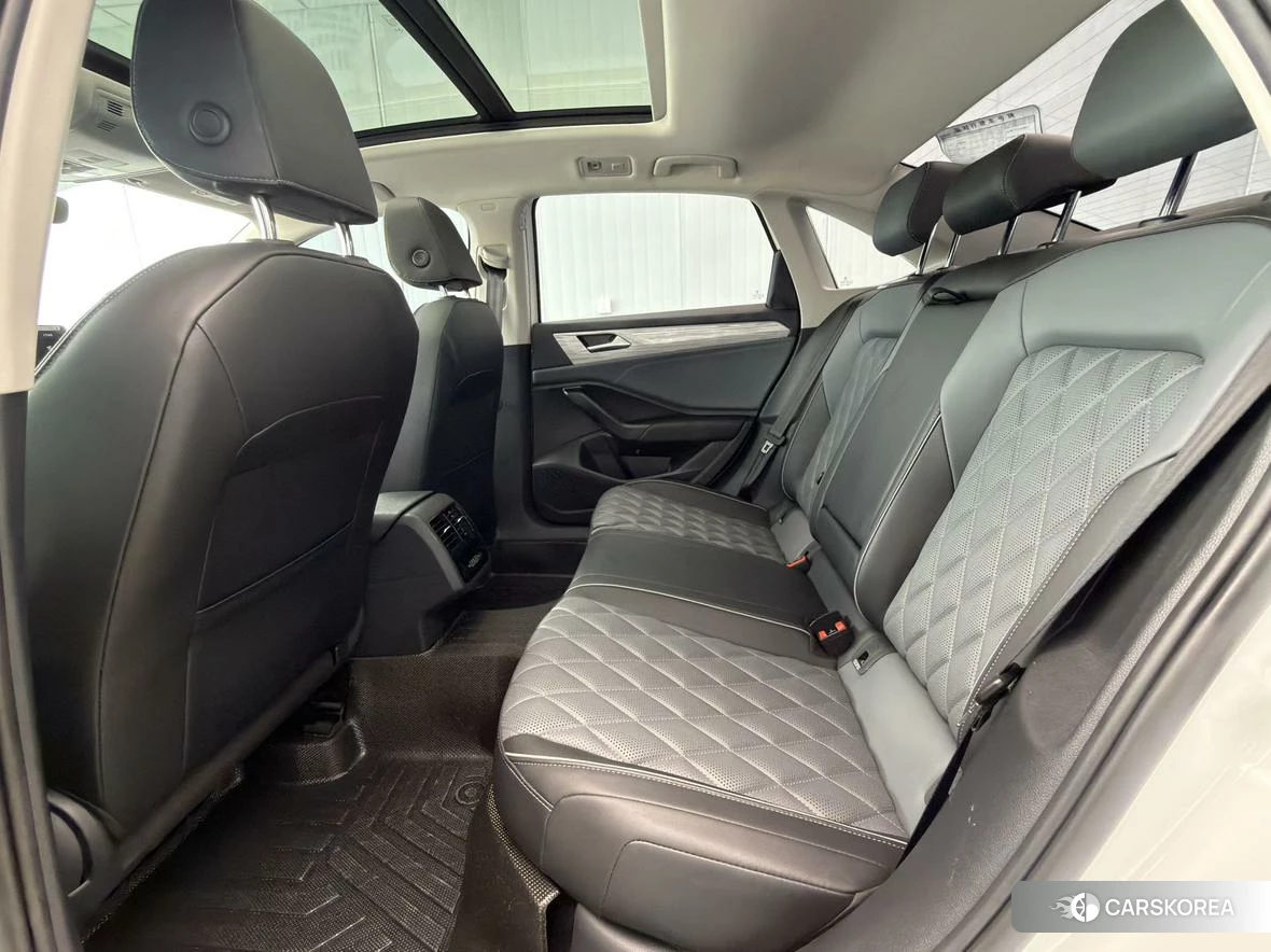 Volkswagen Sagitar 2022 Белый из Китая, фото 3