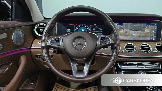 Mercedes-Benz E-Class W213 2018 Черный из Кореи, фото 3