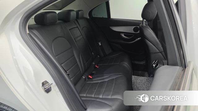 Mercedes-Benz C-Class W205 2018 Белый из Кореи, фото 3