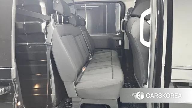 Hyundai Staria 2022 Черный из Кореи, фото 3