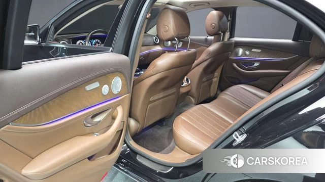 Mercedes-Benz E-Class W213 2020 Черный из Кореи, фото 3