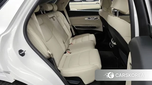 Genesis GV70 2023 Белый из Кореи, фото 3