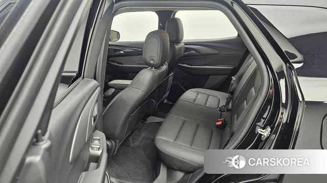 Chevrolet (GM Daewoo) The New Trail Blazer 2023 Черный из Кореи, фото 3
