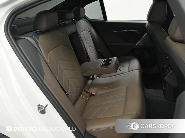 BMW 5 Series (G60) 2026 Белый из Кореи, фото 3