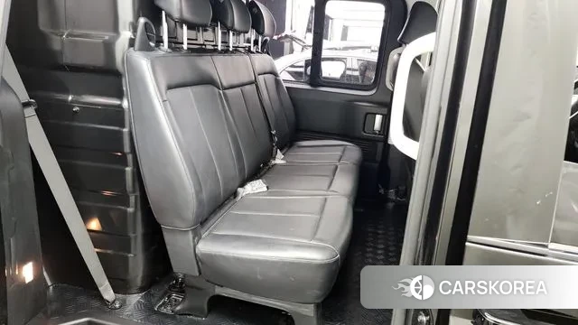 Hyundai Staria 2022 Черный из Кореи, фото 3