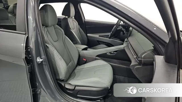 Hyundai The New Avante (CN7) 2023 Серый из Кореи, фото 3