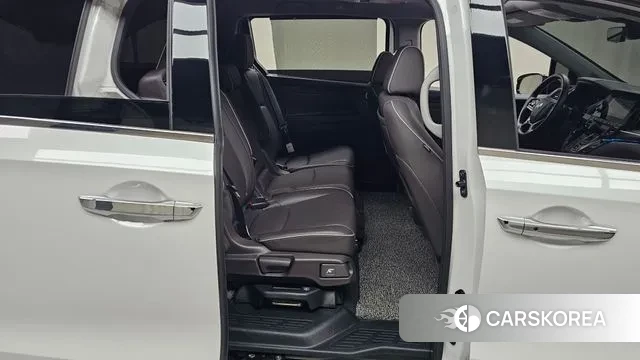 Honda Odyssey 2023 Белый из Кореи, фото 3