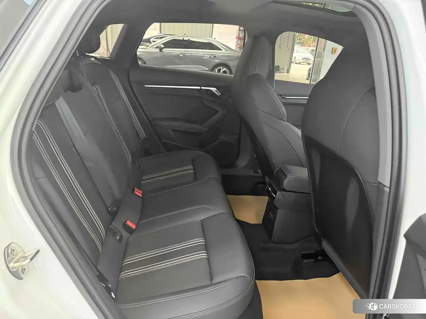 Audi A3 2023 Белый из Китая, фото 3