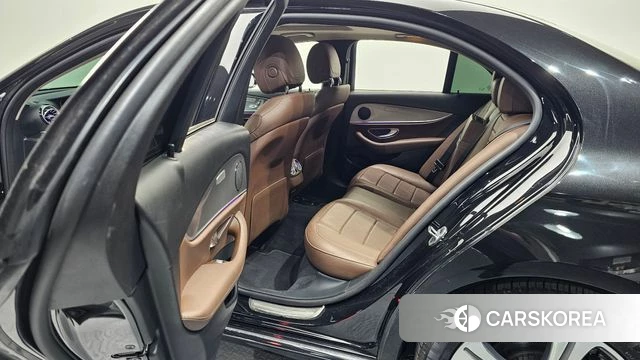 Mercedes-Benz E-Class W213 2019 Черный из Кореи, фото 3