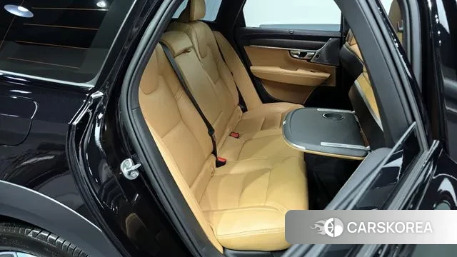 Volvo V90 Cross-Country 2022 Черный из Кореи, фото 3