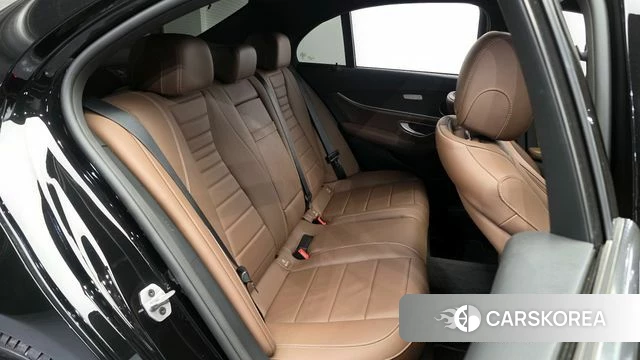 Mercedes-Benz E-Class W213 2022 Черный из Кореи, фото 3