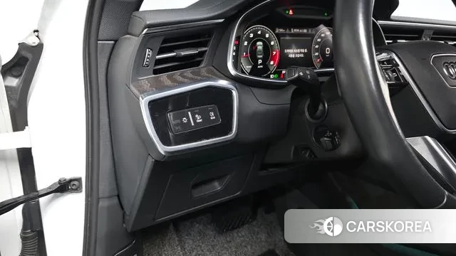 Audi A6 (C8) 2021 Белый из Кореи, фото 3