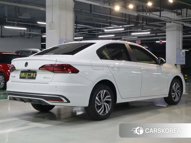 Volkswagen Bora 2026 Белый из Китая, фото 3