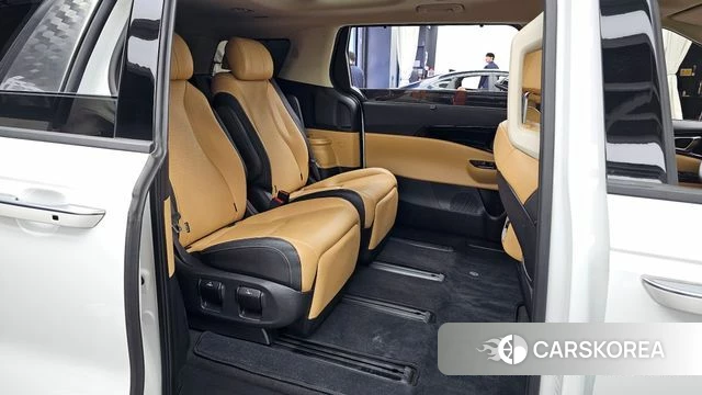 Kia Carnival 4th generation 2023 Белый из Кореи, фото 3