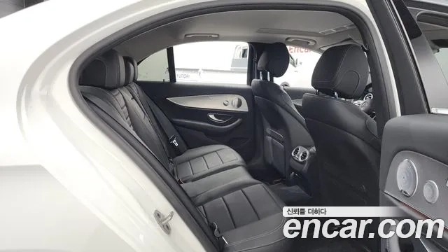 Mercedes-Benz E-Class W213 2020 Белый из Кореи, фото 3