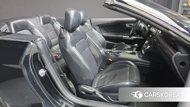 Ford Mustang 2019 Черный из Кореи, фото 3