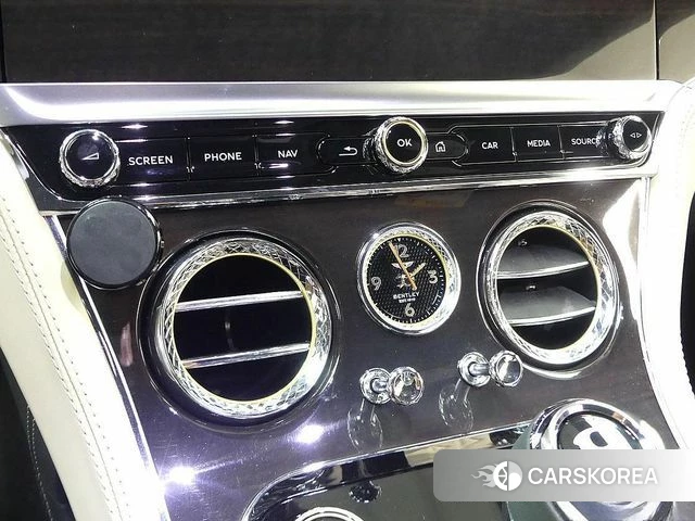 Bentley Continental GT 3rd Generation 2024 Темно-зеленый из Кореи, фото 3