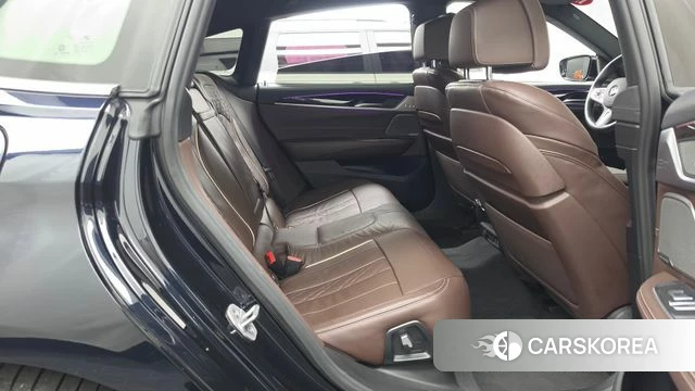 BMW 6 Series GT (G32) 2024 Черный из Кореи, фото 3