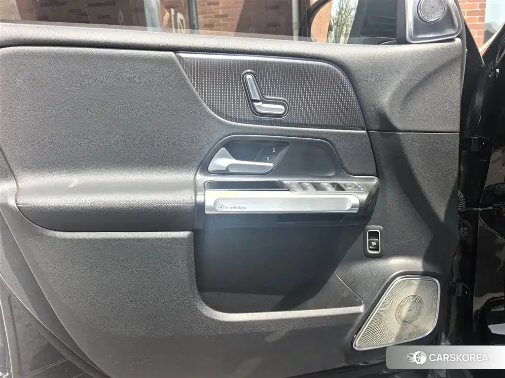 Mercedes-Benz GLB 2022 Черный из Китая, фото 3
