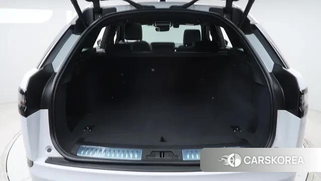 Land Rover Range Rover Velar 2024 Белый из Кореи, фото 3