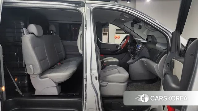 Hyundai The New Grand Starex 2020 Серебряный из Кореи, фото 3