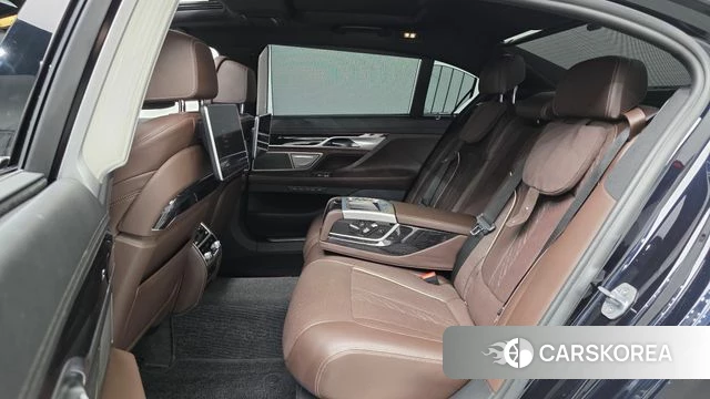 BMW 7 Series (G11) 2018 Черный из Кореи, фото 3