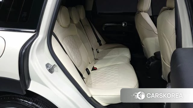 Mini Cooper Clubman 2019 Жемчужный цвет из Кореи, фото 3