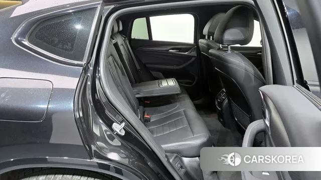 BMW X4 (G02) 2022 Черный из Кореи, фото 3