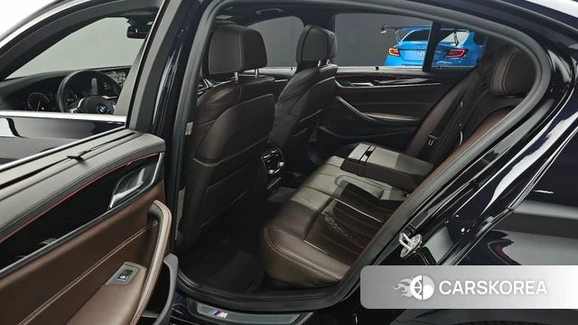 BMW 5 Series (G30) 2018 Черный из Кореи, фото 3