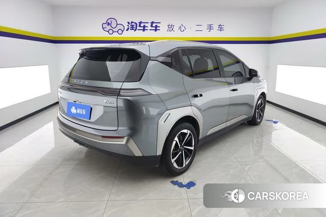 Aian AION Y 2023 Темно-серый из Китая, фото 3