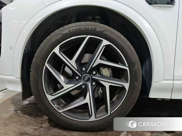 Audi Q6L Sportback e-tron 2025 Белый из Китая, фото 3