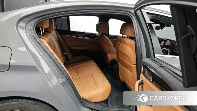 BMW 5 Series (G30) 2022 Серый из Кореи, фото 3