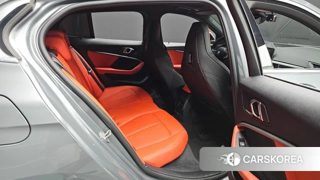 BMW 1 Series (F40) 2022 Серебряный из Кореи, фото 3