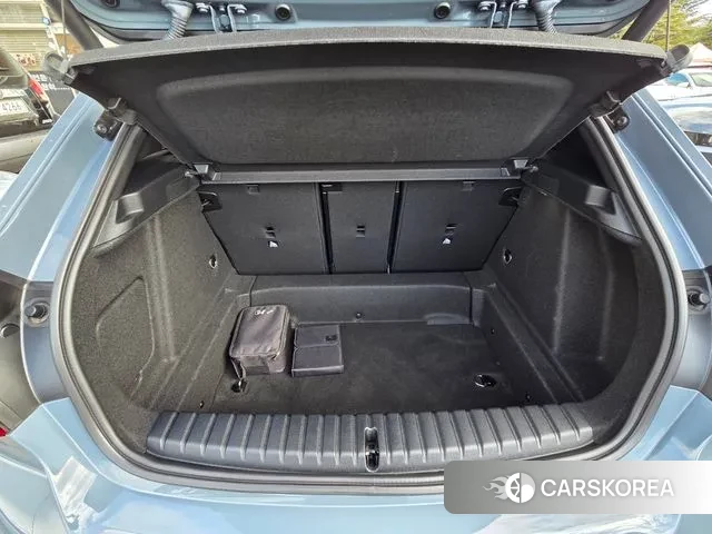 BMW 1 Series (F40) 2021 Серебристо-серый из Кореи, фото 3