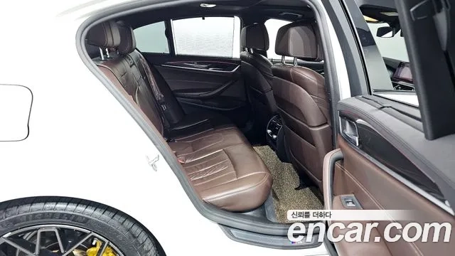 BMW 5 Series (G30) 2019 Белый из Кореи, фото 3