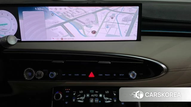 Genesis GV70 2025 Белый из Кореи, фото 3