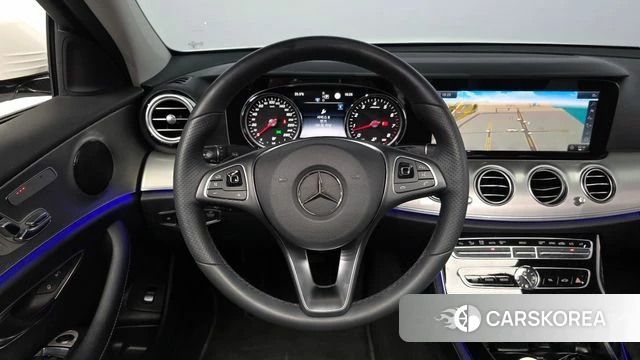 Mercedes-Benz E-Class W213 2018 Белый из Кореи, фото 3