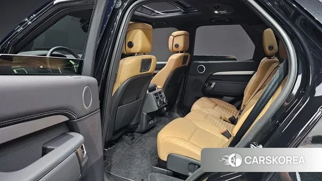 Land Rover Discovery 5 2024 Черный из Кореи, фото 3