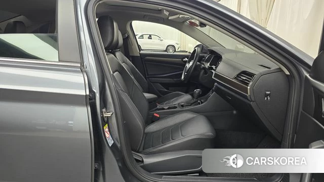 Volkswagen 7th Generation of Jetta 2020 Серый из Кореи, фото 3