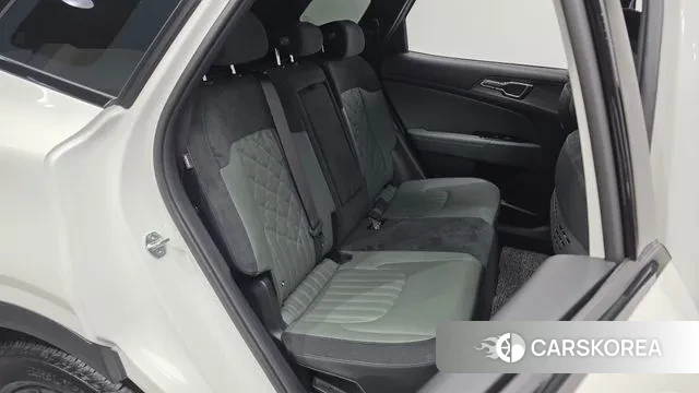 Kia Sportage 5th Generation Hybrid 2024 Белый из Кореи, фото 3