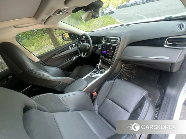 Lynk 01 EM-P 2020 Белый из Китая, фото 3