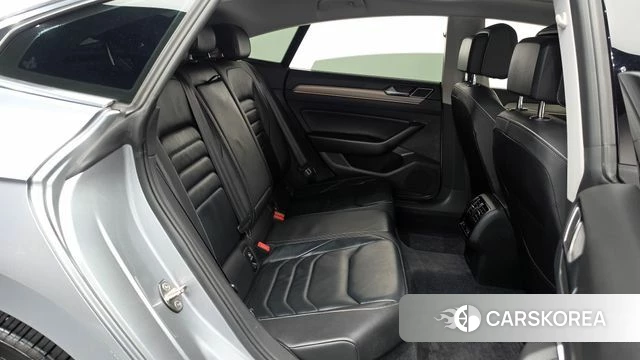 Volkswagen Arteon 2019 Серебристо-серый из Кореи, фото 3